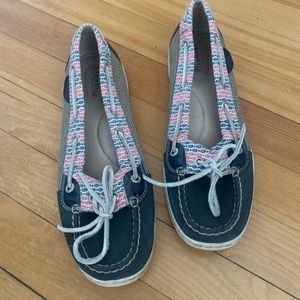 Size 8 Sperry shoes